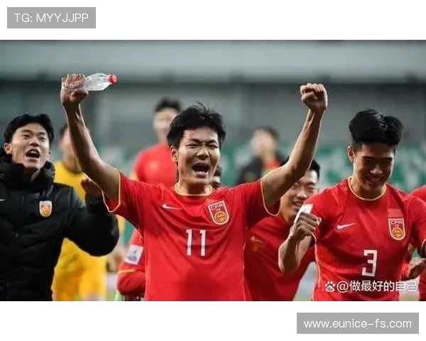 国足备战世预赛迎关键战役主帅强调拼搏与执行力年轻球员迎来机遇球迷期待突破